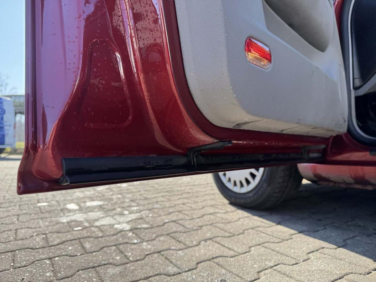 VW Golf 4 original T&uuml;r vorn links LC3K Canyonred 5-T&uuml;rer Rohbau Bj.2000